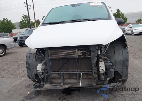 2020 Mercedes-Benz Metris z USA, uszkodzony, nr VIN WD3PG2EA3L3663518